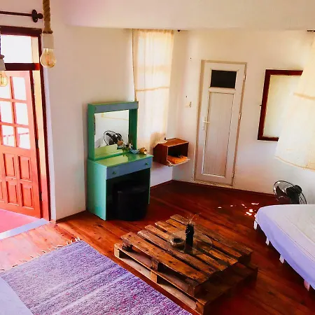 Quarto em Acomodações Particulares Pedro Mamma's Faralya